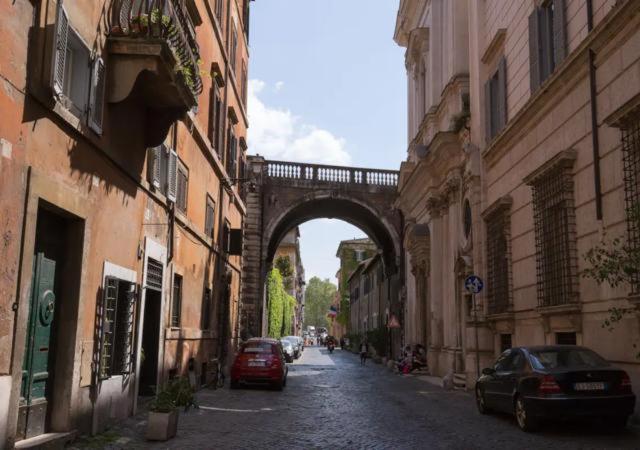 Girolamo's Jacuzzi Place Apartment Rom